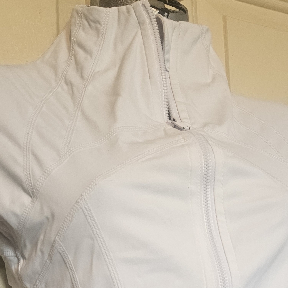 LULULEMON Define Jacket - image 4